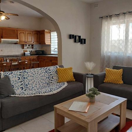 Nr41 Holiday Apartment - Close To Village Centre, Promenade, Shops & Restaurants Марсашлокк Екстер'єр фото