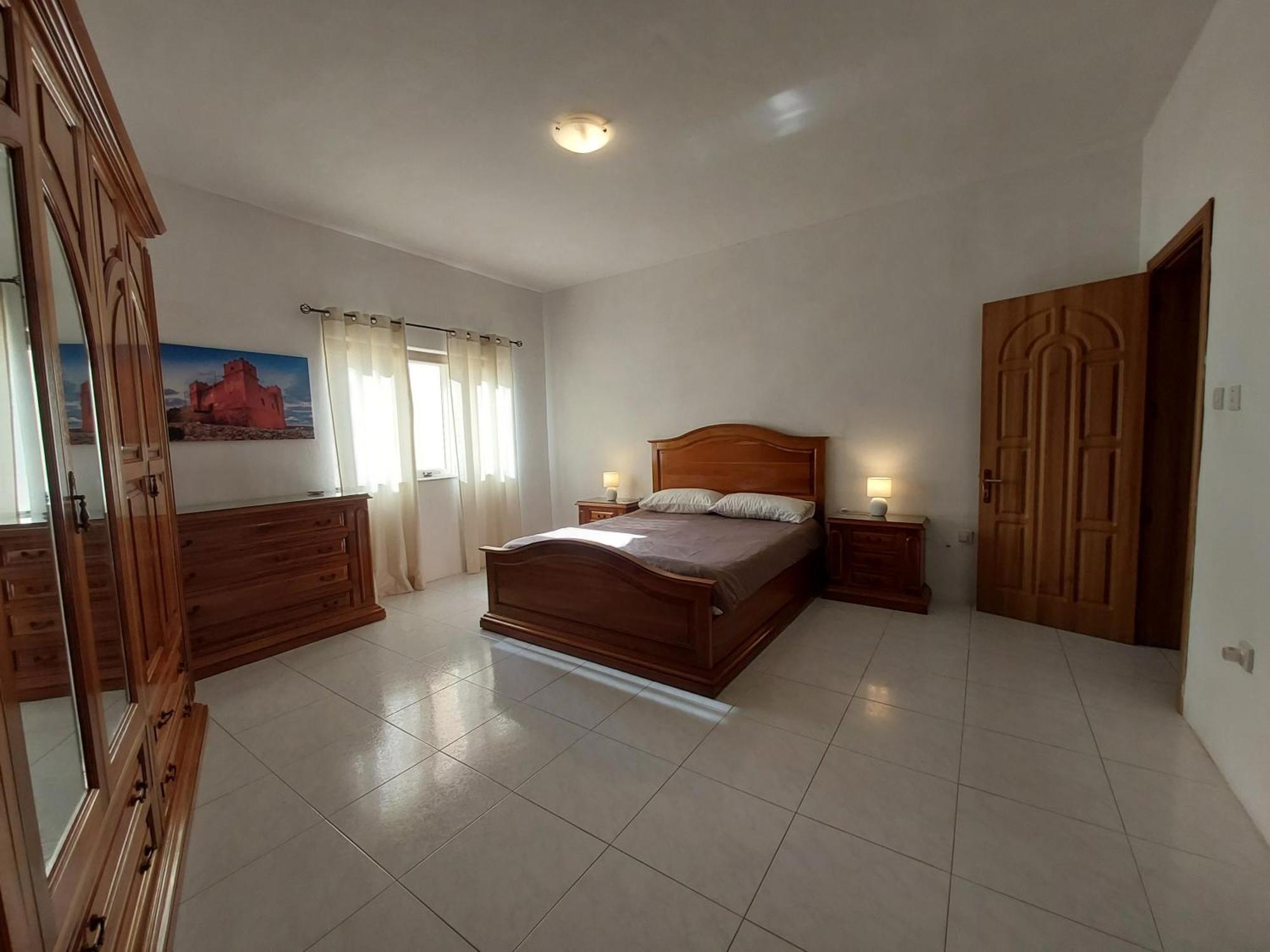 Nr41 Holiday Apartment - Close To Village Centre, Promenade, Shops & Restaurants Марсашлокк Екстер'єр фото
