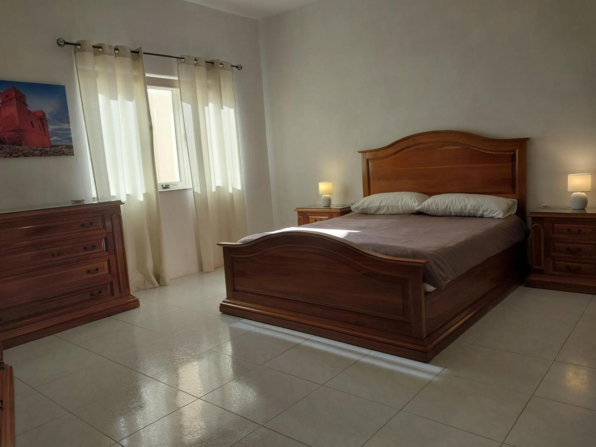 Nr41 Holiday Apartment - Close To Village Centre, Promenade, Shops & Restaurants Марсашлокк Екстер'єр фото
